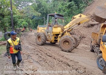 Longsor Tebing Cadas Hideung Kecamatan Sukanagara Sudah Bisa Dilewat