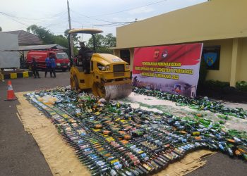 Ribuan Miras, Obat Terlarang, Hingga Kembang Api di Musnakan Jajaran Polres Cianjur