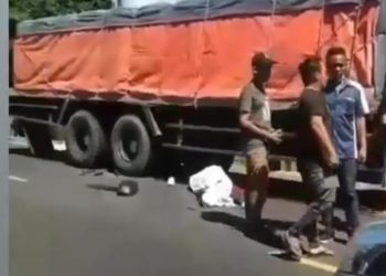 Pengendara Motor Terlindas Truck Besar Di Jalur ‘Tengkorak’ Gekbrong Cianjur – Sukabumi