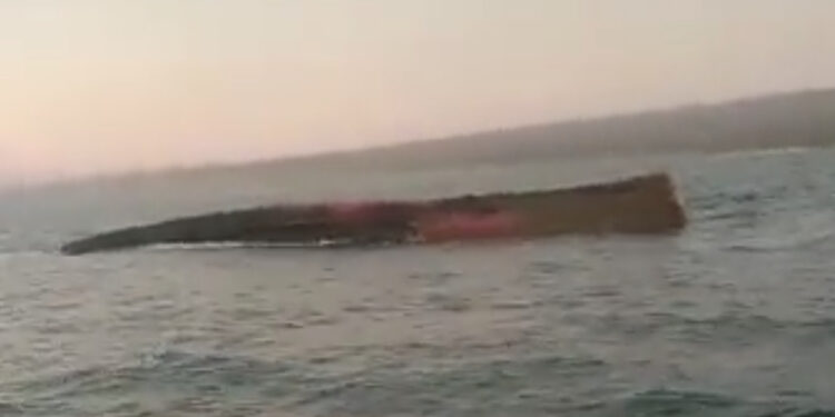 Viral Perahu Karam Terbalik di Perbatasan Cianjur- Garut