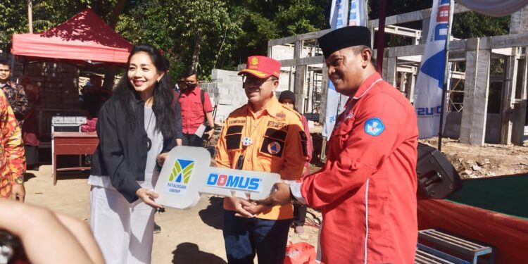 Bupati Resmikan Bangunan SDN Cipetir, Murid Tak Lagi Belajar di Tenda