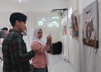 Unjuk Gigi Ratusan Siswa Smanda Cianjur Pamerkan Karya Seni Lukisan