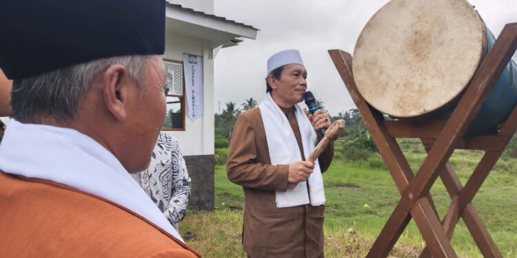 Resmikan Masjid Al Muslih, Ini Pesan Ketua MUI Cianjur
