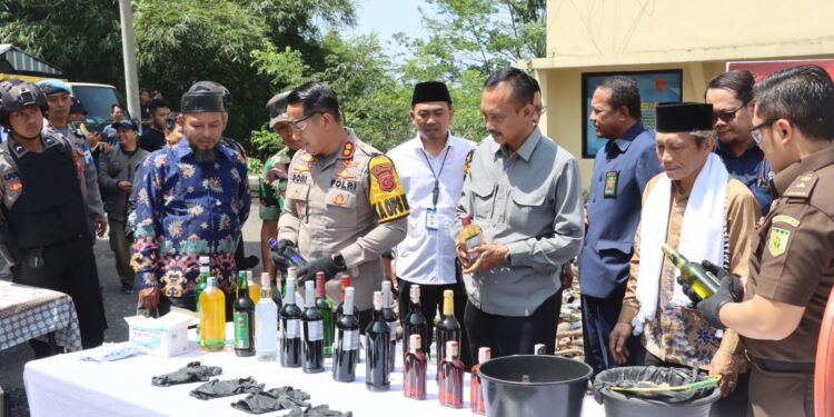 Kapolres Cianjur Pimpin Konferensi Pers Hasil Ops Pekat Lodaya 2023 Polres Cianjur