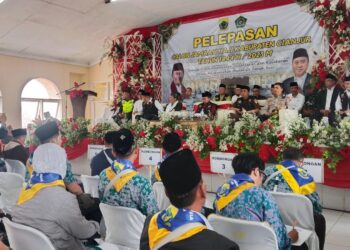 Ratusan Jemaah Haji Berangkat ke Tanah Suci, Bupati : Niatkan Ibadah Bukan Piknik