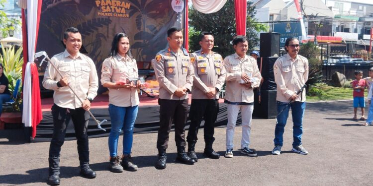Belasan Relawan Tim Resque Satwa Liar Dilantik Polres, Siap Jaga Ekosistem Bumi Cianjur