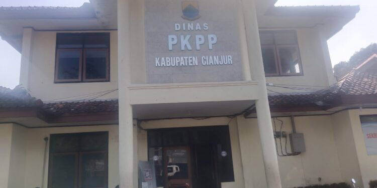Hari Jadi Cianjur, Perkimtam Cianjur Pastikan Taman Kota Bersih