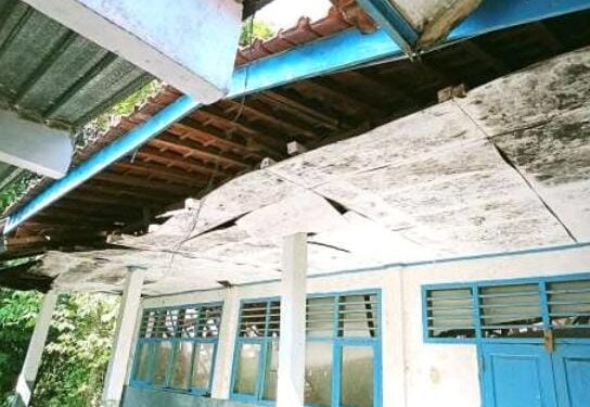 Dua Kelas SMPN 3 Agrabinta Rusak, Atap Nyaris Ambruk