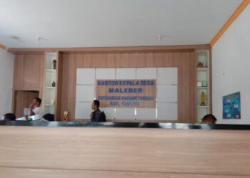 DOUBLE JOB SEKDES MALEBER RUGIKAN UANG NEGARA