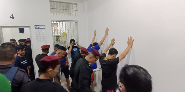 Geledah Kamar WB Lapas Cianjur, Tim Gabungan Pastikan Bebas Barang Terlarang