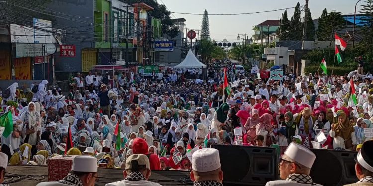 Aksi Solidaritas Pembebasan Palestina di Cianjur Galang Dana