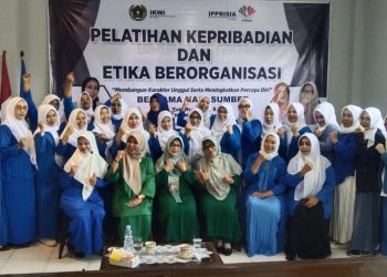 Emak-emak IKWI Cianjur “Diguyur” Wawasan Kepercayaan Diri