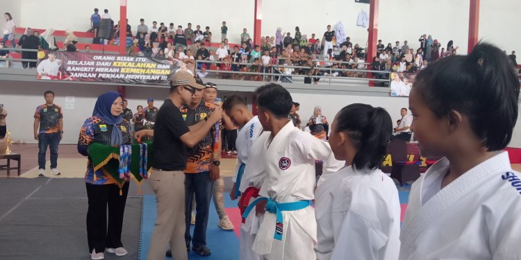 Yoss!, Ribuan Atlit Unjuk Kebolehan di Turnamen Karate Bupati Cup