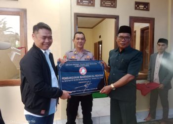 Komunitas Sosial Bagong Mogok Resmikan Rutilahu dan Majelis Taklim di Dua Kecamatan Cianjur