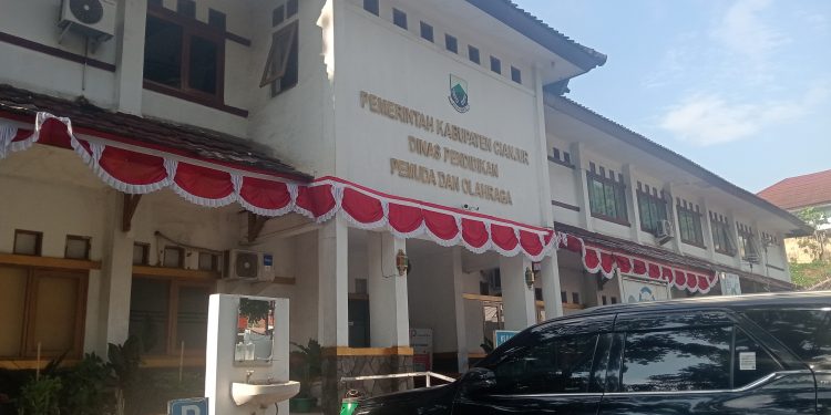 SMP Kelas Jauh di Cianjur Tersisa Satu