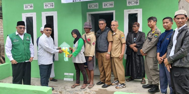 BAZNAS Cianjur Serahkan Rumah Layak Huni untuk Warga Prasejahtera di Ciranjang