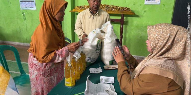 Bantuan Sosial Pemerintah Sapa 1.200 Warga di Cianjur, Redakan Tekanan Ekonomi
