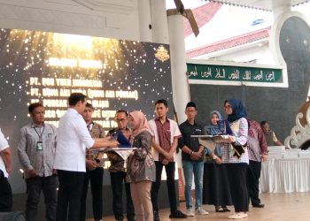 Bupati Cianjur Beri Penghargaan Wajib Pajak Patuh Bayar