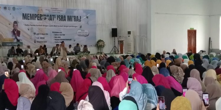 Tabligh Akbar PWI Cianjur dan MT Kawan ‘99 Sukses Hadirkan Ustadz Maulana