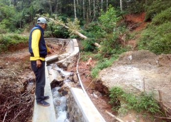 Dua Saluran Irigasi di Campakamulya Ambrol, Diduga Dikerjakan Asal-asalan 