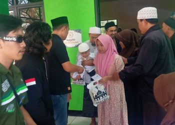 Komunitas BM Gelar Buka Bersama dan Santuni 100 Anak Yatim Piatu di Cibeber