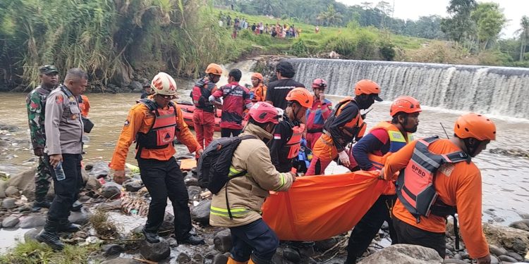 Terpeleset, Anak Laki-laki Ditemukan Tewas di Sungai Cilaku