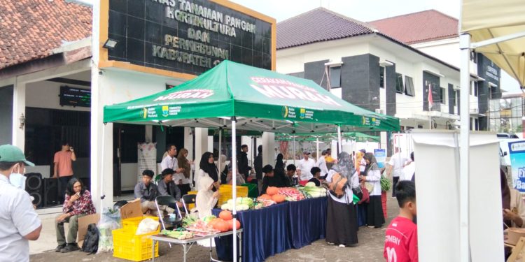 Pasar Murah di Halaman Kantor DTPHP Cianjur Sepi Pembeli, Kurang Sosialiasi?
