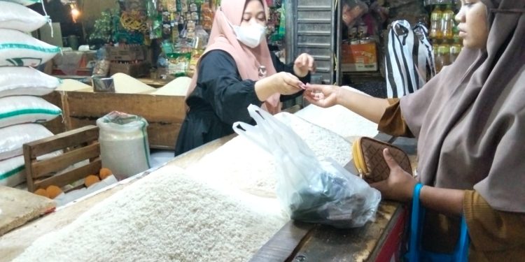 Naik-naik Harga Beras Premium di Cianjur, Dampak BBM Kah ?