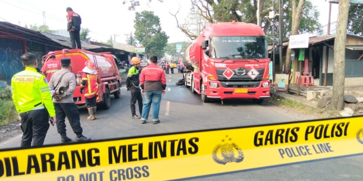 Truk Tangki BBM Kebakaran di Jalan Raya Sukabumi Cianjur, Ini Penyebabnya!