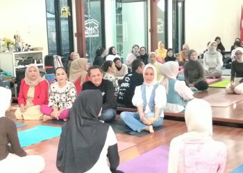 Temui Komunitas Yoga di Cianjur, Tom Maskun: Olahraga dan Kesejahteraan Keluarga adalah Fondasi Pembangunan