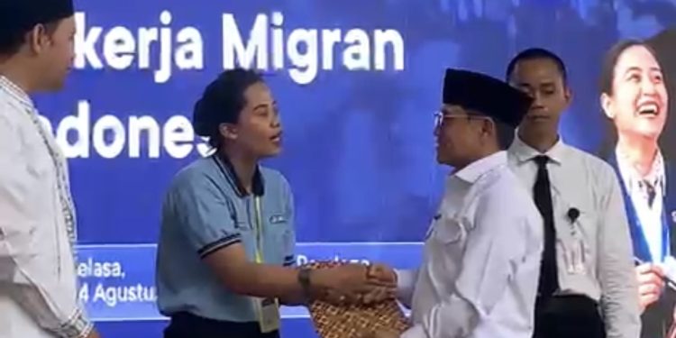 Mengubah Wajah Penempatan Tenaga Kerja Cianjur Lepas 200 Calon PMI Menuju Sektor Formal dan Terlindungi