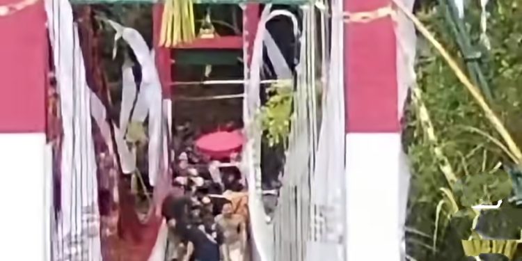Ironi Jembatan Gantung Pongpet: Diresmikan, Seketika Anjlok