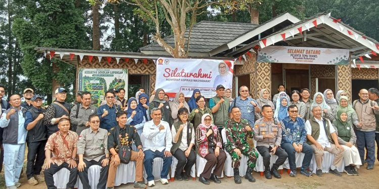 Marak Alih Fungsi Lahan, Bu Endang Minta Petani Sayuran Tanam Pohon Keras