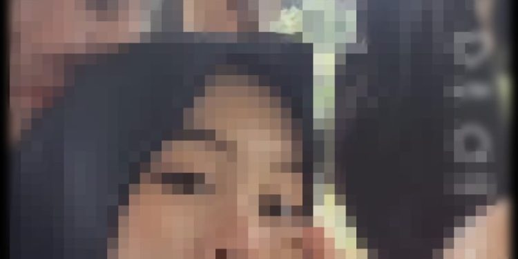 Ebes Silet Kecam Wanita Tampilkan Aksi Pornografi, Sesalkan Memakai Seragam Sekolah 