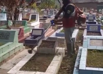 Dinas Perkim Cianjur Pastikan Jaga Kebersihan dan Keindahan Area TPU 