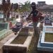 Dinas Perkim Cianjur Pastikan Jaga Kebersihan dan Keindahan Area TPU 