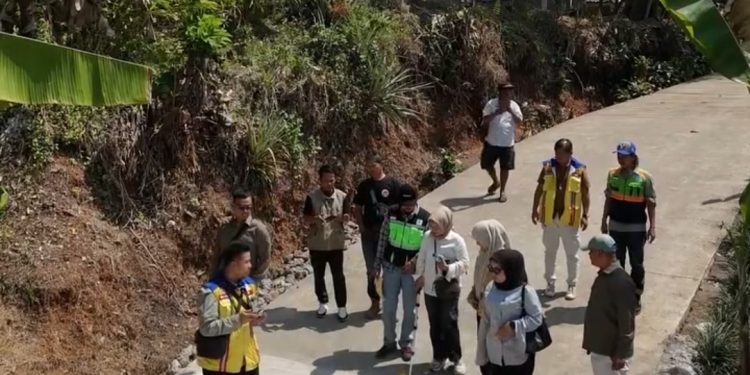 Dinas PUTR Cianjur Gelar PHO di Ruas Jalan Cicurug – Gelaranyar Pagelaran