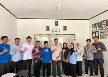 Pengawas Pembina Laksanakan Pembinaan dan Pendampingan Guru SMA Dharma Bhakti Cianjur untuk Tingkatkan Mutu Pendidikan